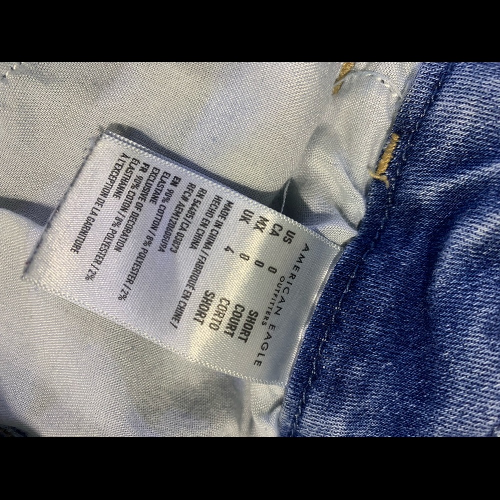 American Eagle Ripped Jeans - Picture 7 of 9